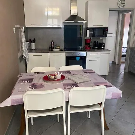 Appartement Les Palmiers à Millau Extérieur photo